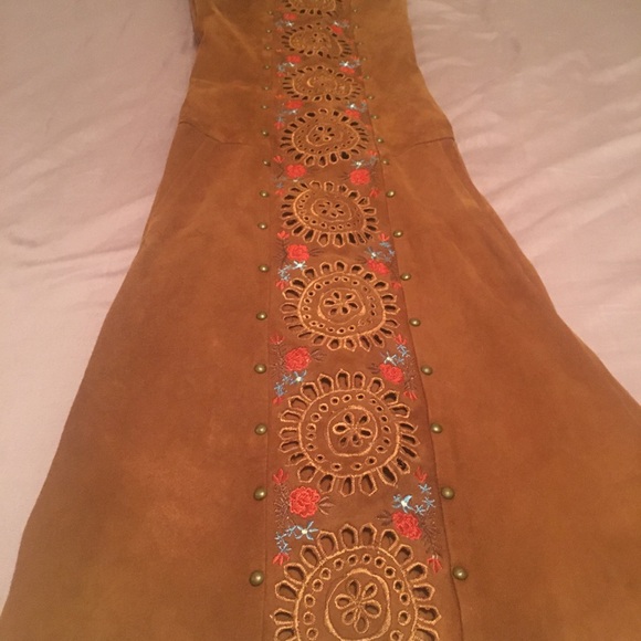 Free People Suede/Crochet Beautiful Daze Flare pants. Size 10 NO FLAWS RARE - Picture 11 of 13